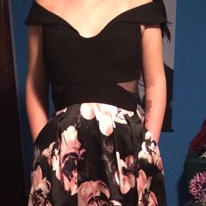 Form fitting, A-line Floral Prom dress